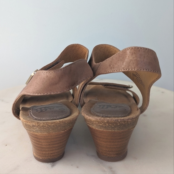 Sofft Verdi Brown/Gray Leather Wedge Sandals - Picture 10 of 13